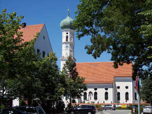 Katholische Pfarrkirche St. Andreas in Kirchheim bei München