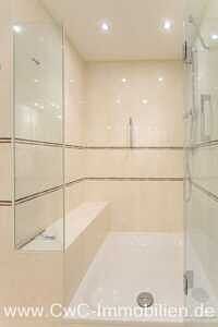 Bad mit Dusche