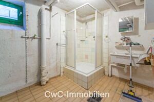 Dusche im Untergeschoss