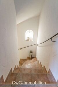 Treppe ins Untergeschoss